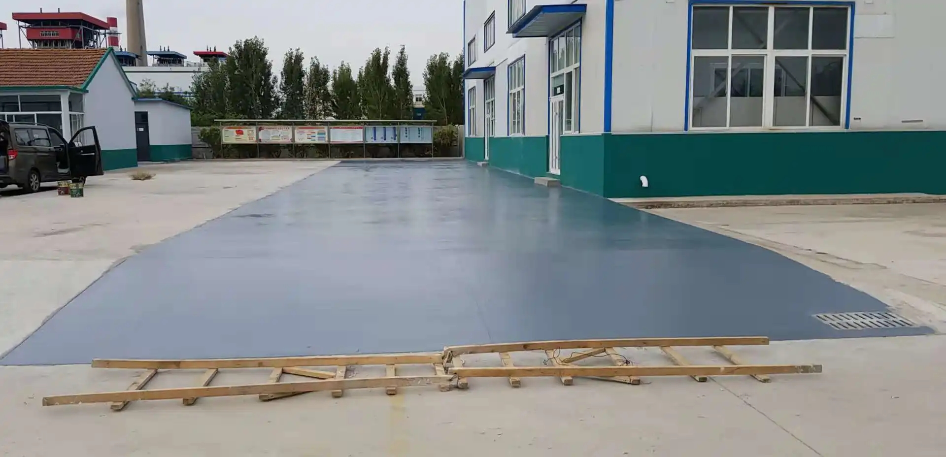 烟台车间厂房地坪漆修补翻新